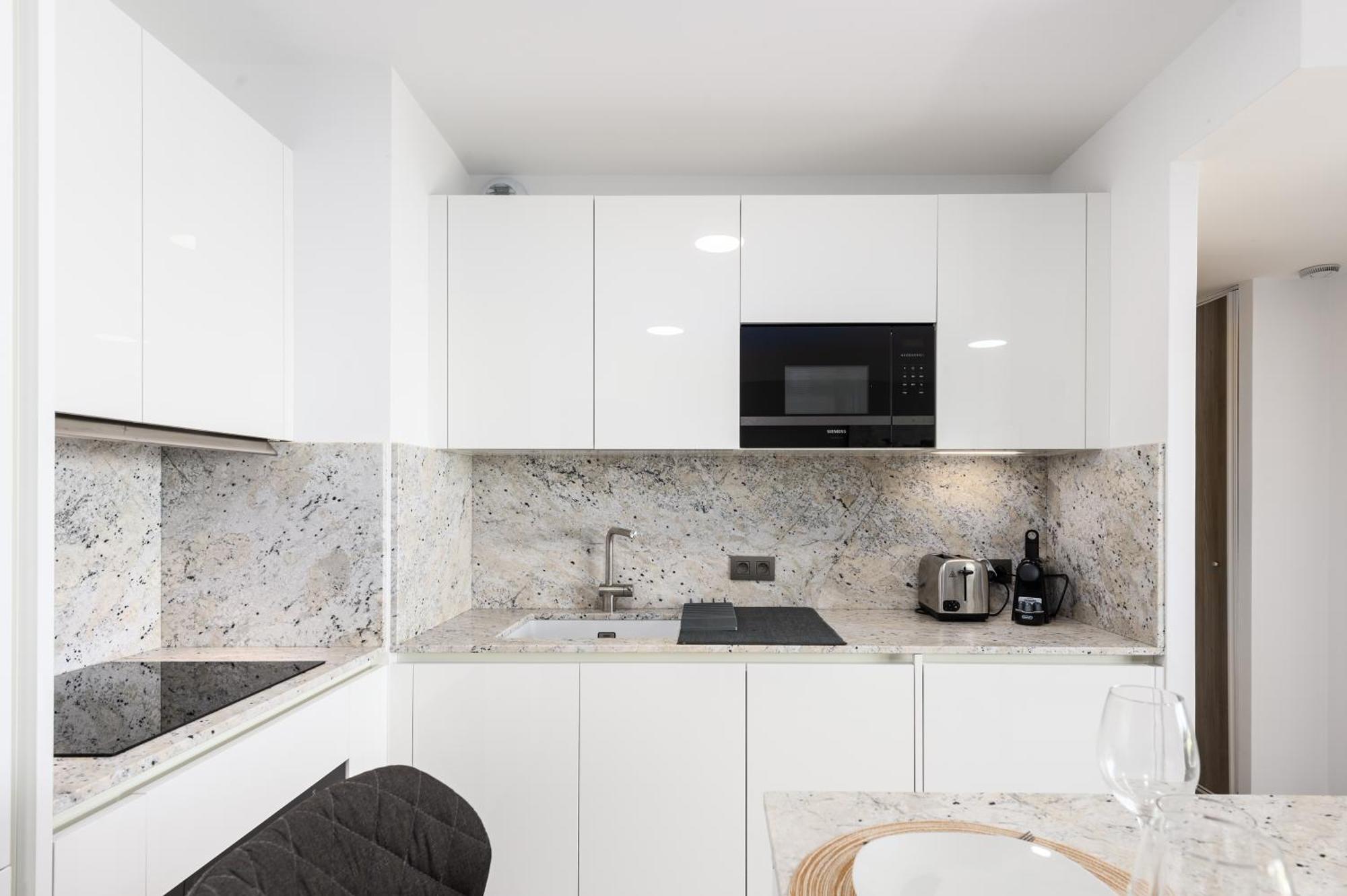 Appartement Luxueux - Parking Prive - Piscine - Cc *