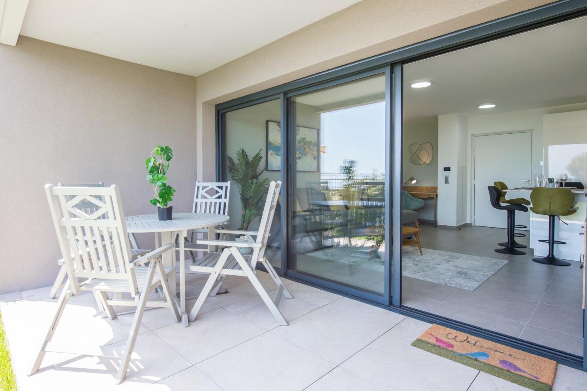 Luxueux - Parking Prive - Piscine - Cc * Beausoleil