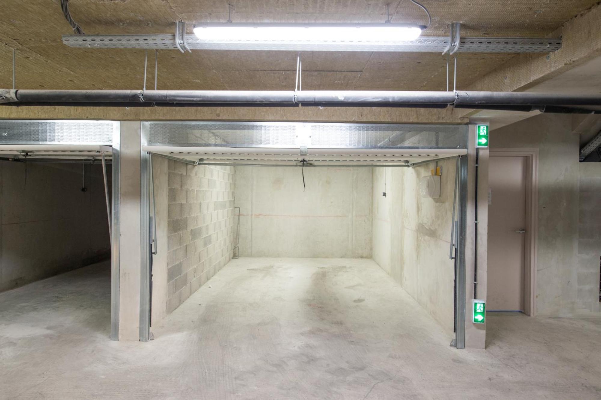 Appartement Luxueux - Parking Prive - Piscine - Cc Beausoleil